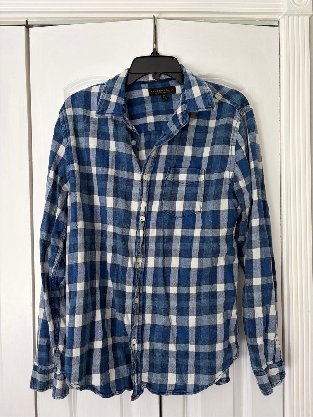 Aeropostale Blue and White Plaid Button-Down Shirt